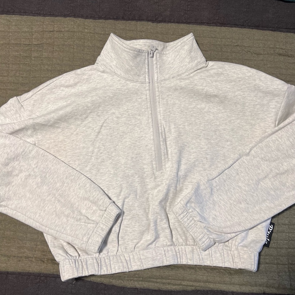 P’tula Women's heather grey quarter zip cropped Sweater